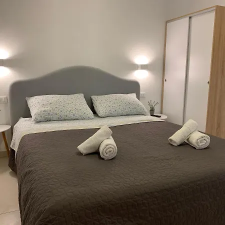 Kris Apartment