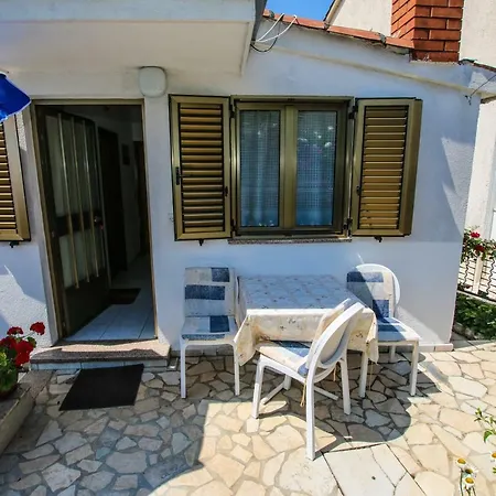 Kris Appartement *